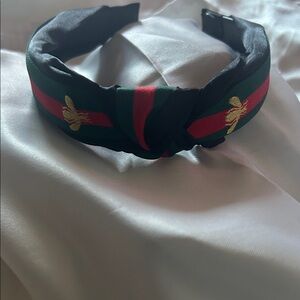 Elegant Black and Green Headband with Bee Embroidery